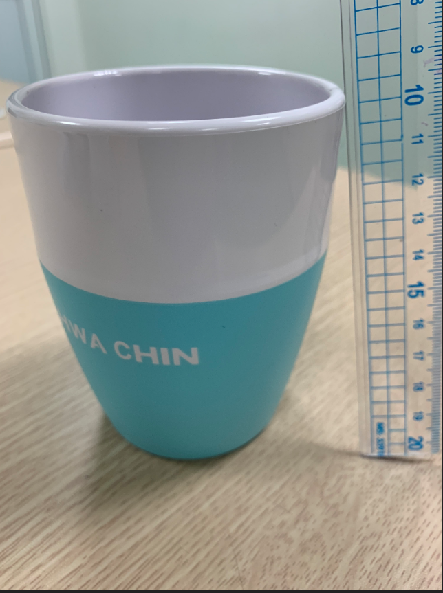 Cốc ép nhựa