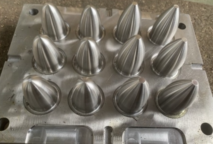 Khuôn ép silicon